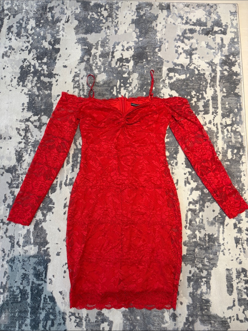 Guess Red Lace Off-Shoulder Long Sleeve Bodycon Dress